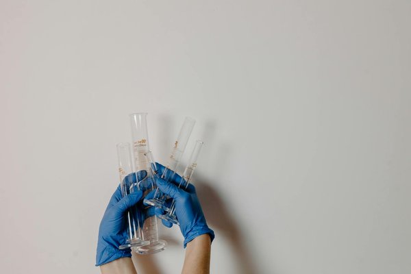 How can UK cooking classes aid in maintaining a slim figure?